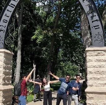 Kellogg ACE students on Northwestern's campus in Evanston
